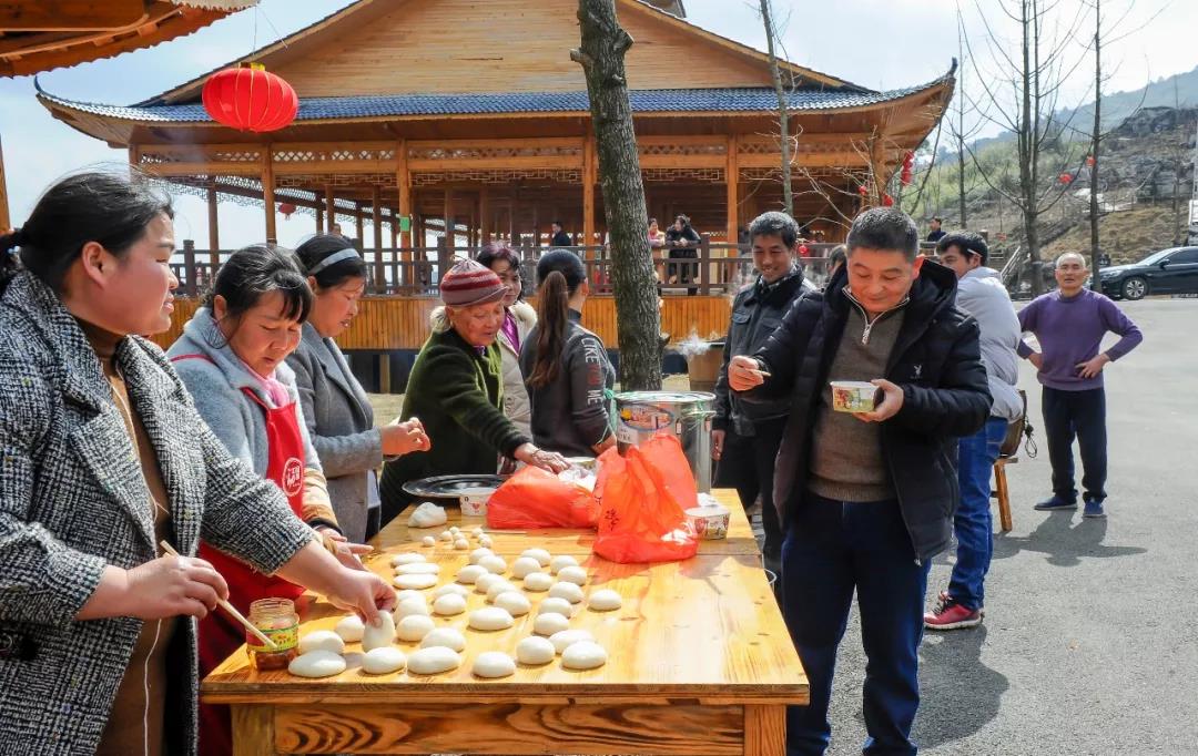 湖南旅游开发公司,怀化旅游开发公司,怀化峡谷探幽,怀化石林花山植物园